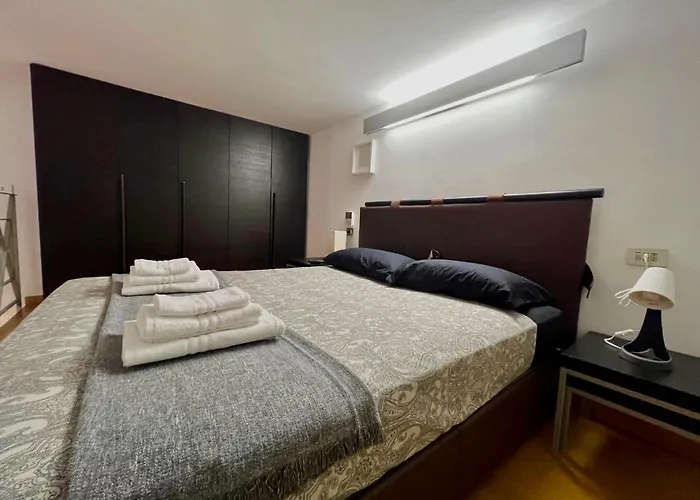* * Luxury Bijoux In Brera - Centre Of Milan * *